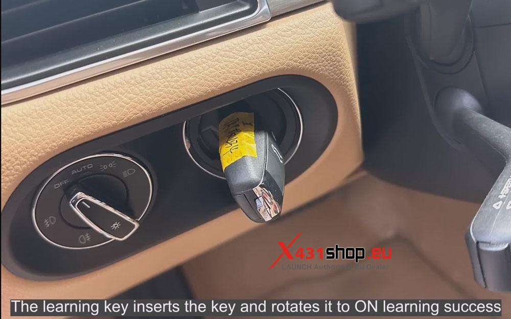LAUNCH X431 IMMO PLUS Add Smart Keys for Porsche Macan (14)